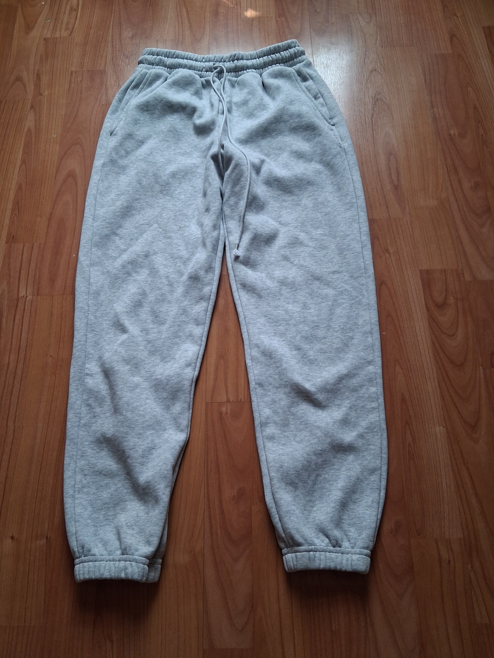 Fabletics Jogger Sweatpants Women's Size XS Gray Comfy Pockets Drawstring Fleece